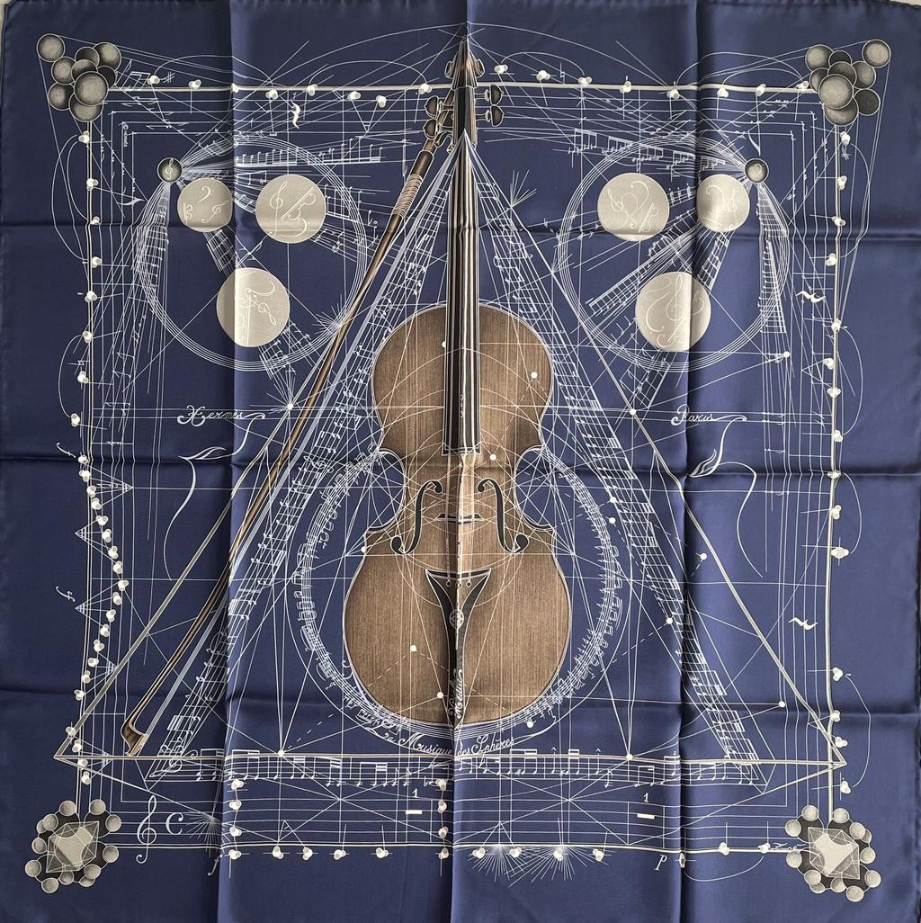 エルメス　HERMES シルク100% 40 シャツ　バイオリン　音符　楽譜 エルメス HERMES シルク100% 40 シャツ バイオリン 音符 楽譜 エルメス