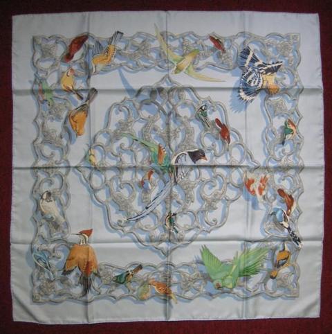 A variation of the Hermès scarf `Oiseaux de l'inde et de l'himalaya ` first edited in 2001 by `Catherine Baschet`