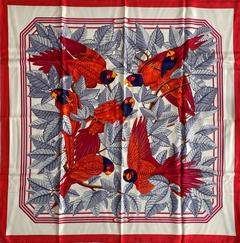 A variation of the Hermès scarf `Les perroquets ` first edited in 1984 by `Joachim Metz`