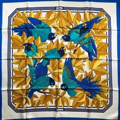 A variation of the Hermès scarf `Les perroquets ` first edited in 1984 by `Joachim Metz`