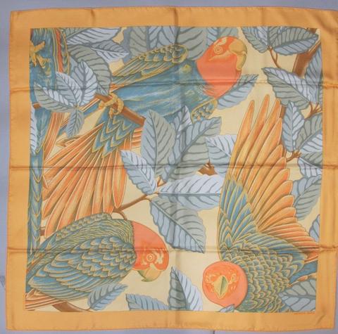 A variation of the Hermès scarf `Les perroquets (détail)` first edited in 2001 by `Joachim Metz`