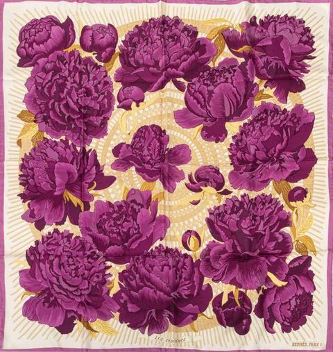 A variation of the Hermès scarf `Les pivoines (modifié)` first edited in 2006 by `Christiane Vauzelles`