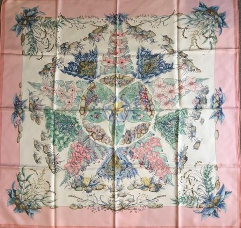 A variation of the Hermès scarf `Pythagore ` first edited in 1999 by `Zoè Pauwels`