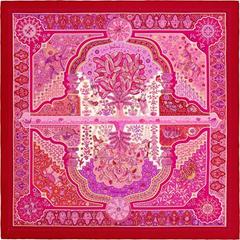 A variation of the Hermès scarf `Aux portes du palais` first edited in 2015 by `Christine Henry`