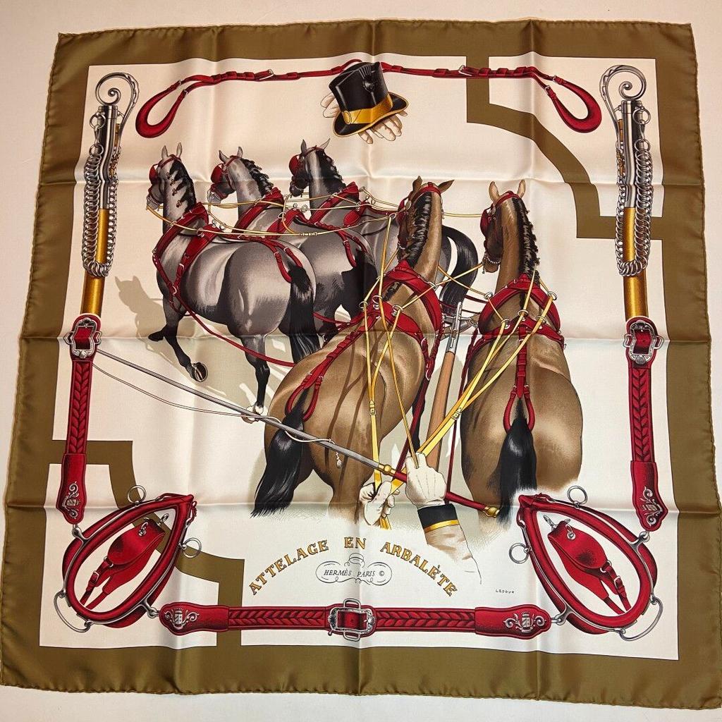 エルメスカレ　90 HERMES ATTELAGE EN ARBALETE Attelage en Arbalete forever scarf 90 | Hermès USA