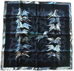 A variation of the Hermès scarf `Cocottes de soie` first edited in 2009 by `Anamorphèe`