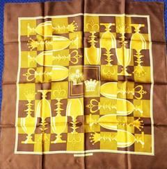 A variation of the Hermès scarf `Échiquier  ` first edited in 1975 by `Pierre Péron`