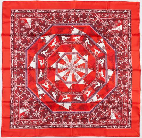 A variation of the Hermès scarf `Fleurs d'hiver` first edited in 2007 by `Sandra Laroche`